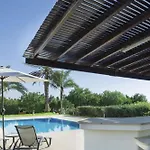 Villa Kiki *