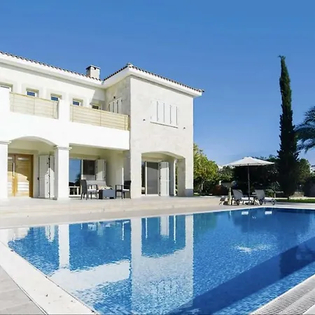 Kiki Villa