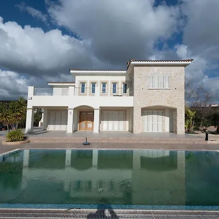 Villa Kiki *